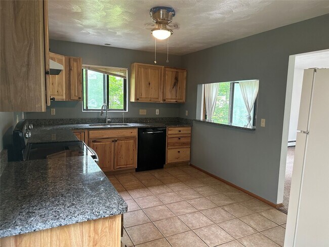 Building Photo - 3571 Smith Dr