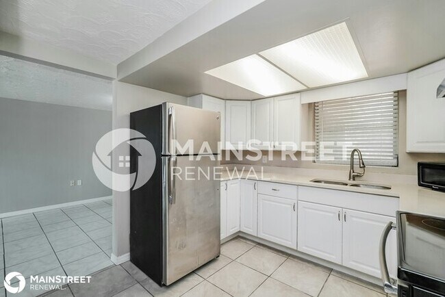 Building Photo - 4711 Alcea St