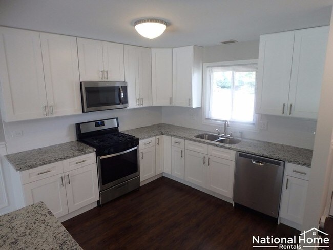 Building Photo - 17631 Pheasant Ln, Country Club Hills IL