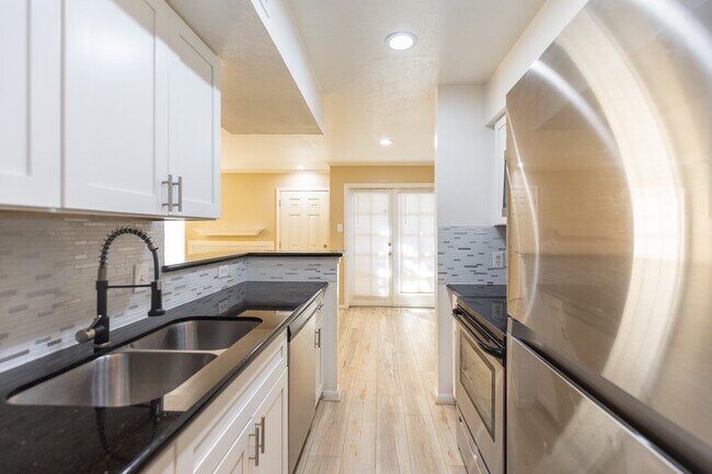 Foto del edificio - 14600 Fonmeadow Dr