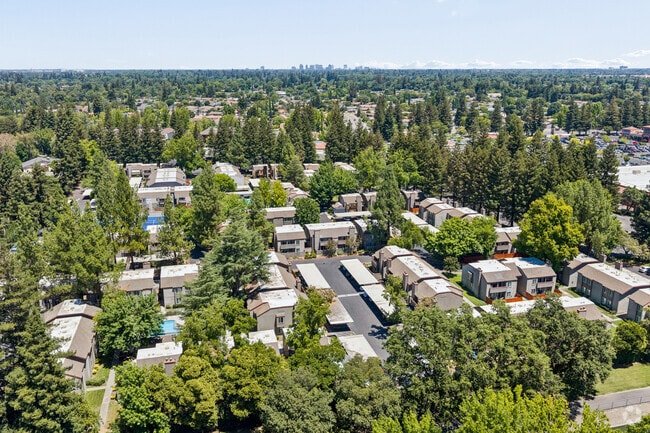 Contexto aéreo - Greenhaven Oaks Apartments