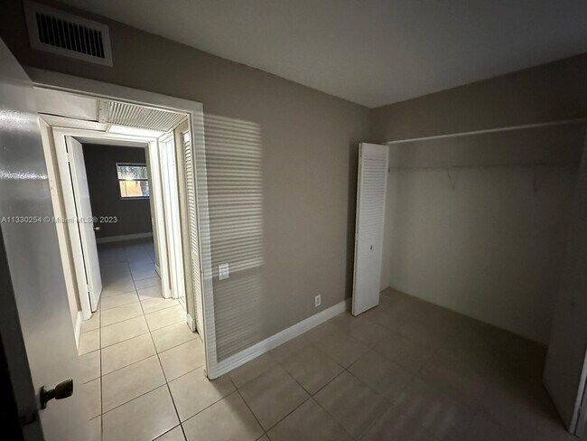 Foto del edificio - 4513 Treehouse Ln