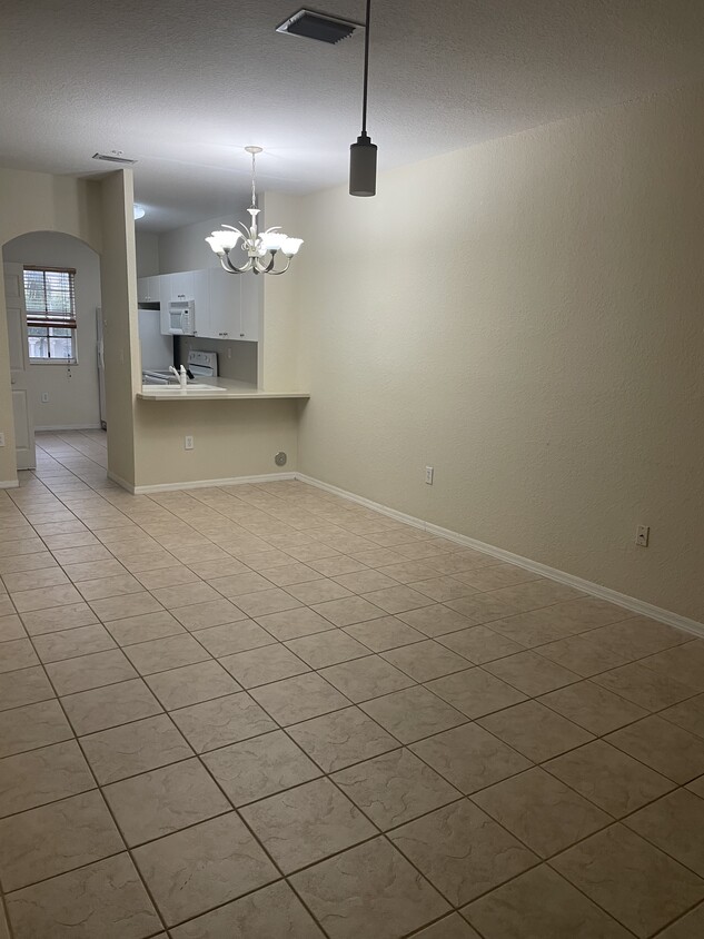 Foto principal - 5630 NW 114th Path