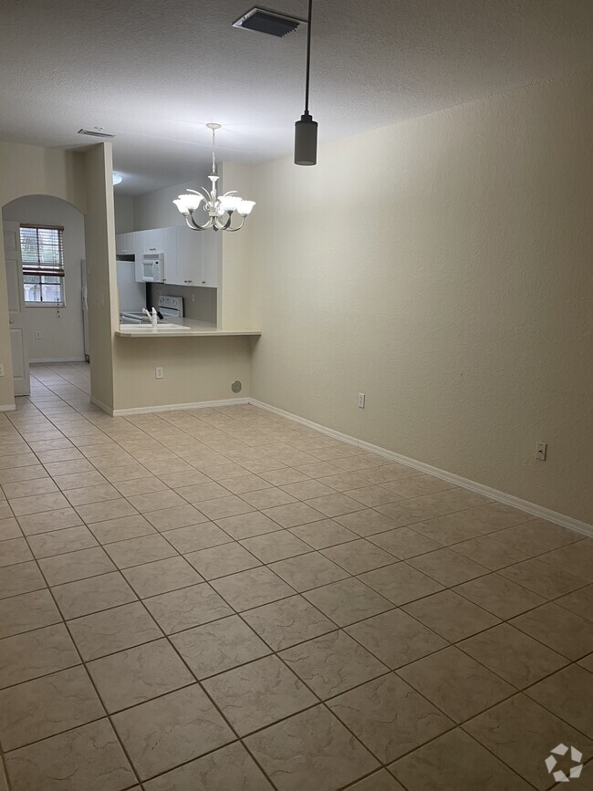 Building Photo - 5630 NW 114th Path