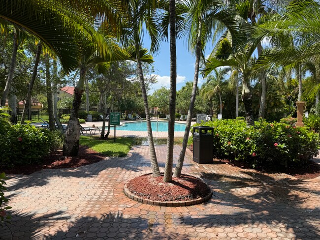 Foto del edificio - 10342 Fox Trail Rd S