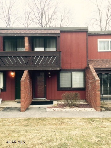 Building Photo - 31 Laurelbrook Court