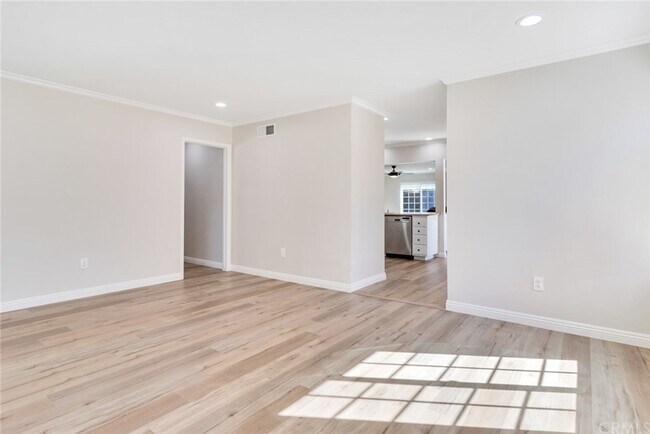 Foto del edificio - 5882 Rich Hill Way