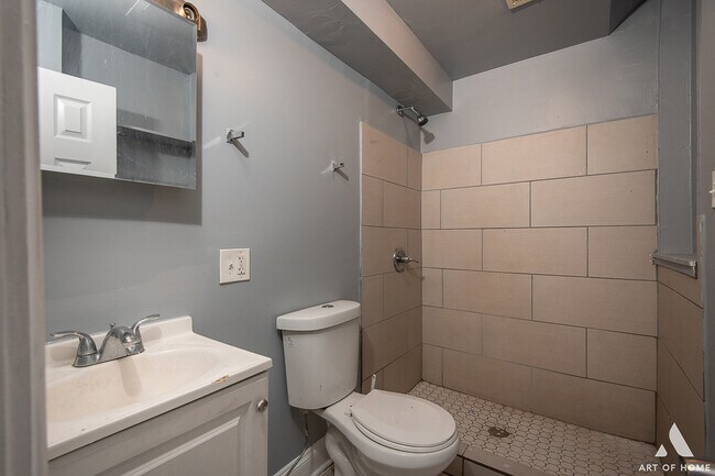 Foto del edificio - 2203 E 70th Pl
