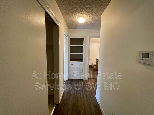 Building Photo - 2049 S National Ave