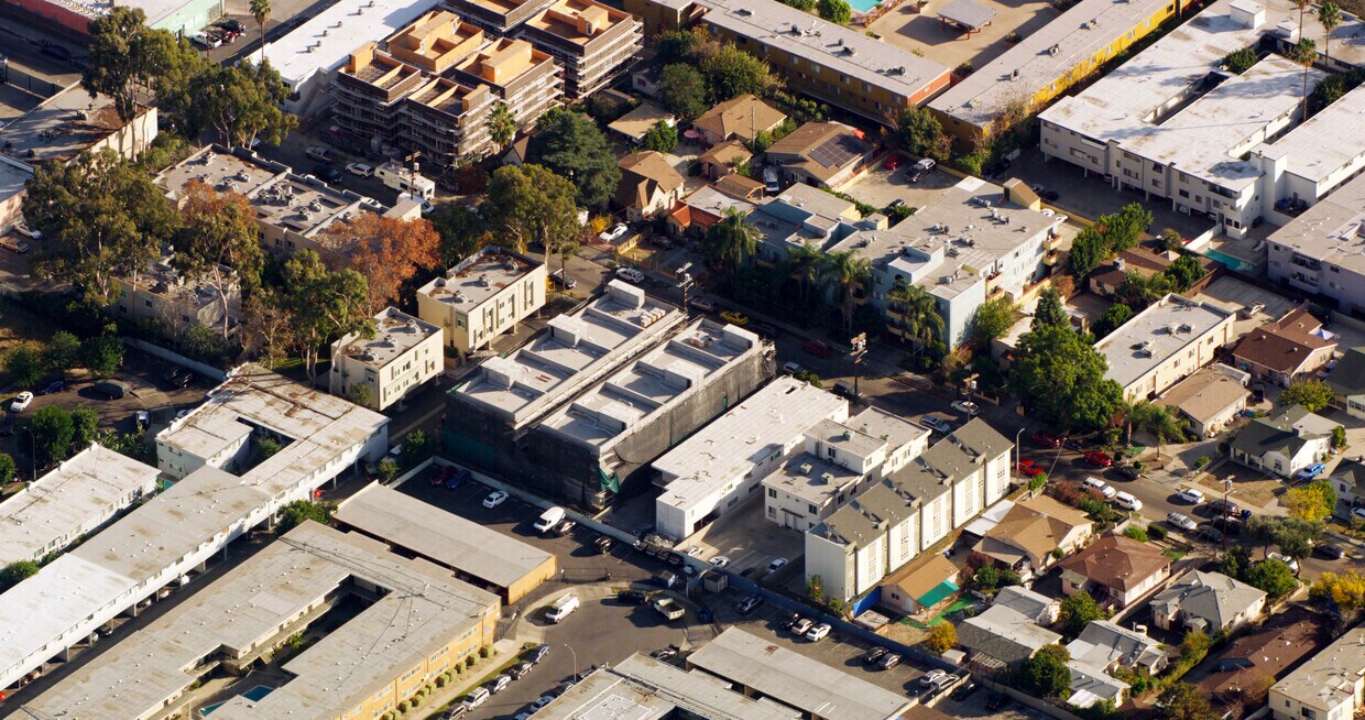 Primary Photo - Contour at Noho