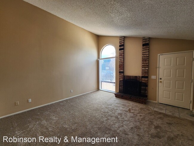Foto del edificio - 3 br, 2 bath House - 6660 W. Katie Av