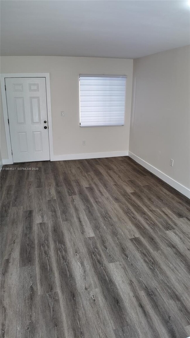 Foto del edificio - 5400 W 21st Ct