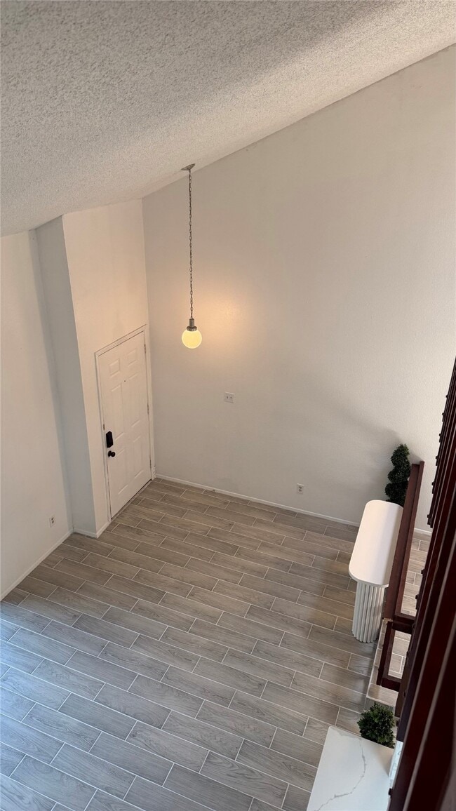 Building Photo - 12922 Wirevine Ln