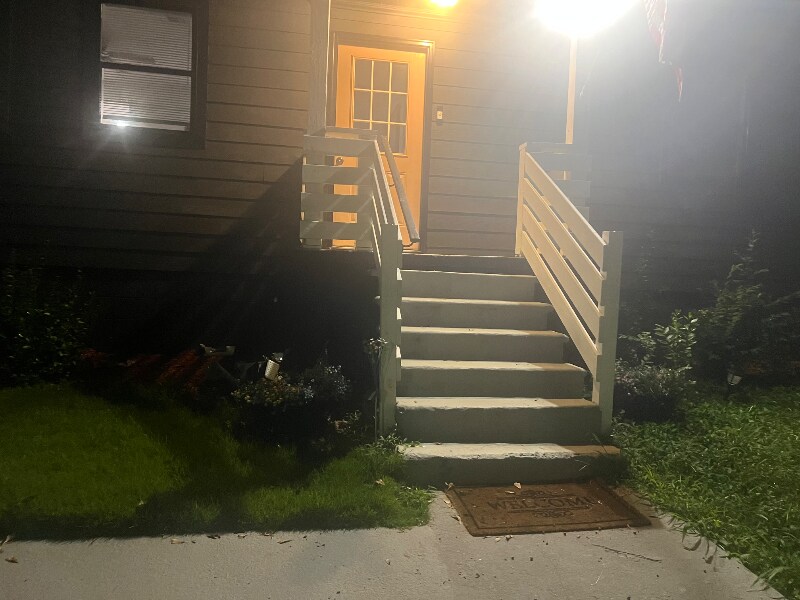 Foto principal - 2178 Penelope St NW