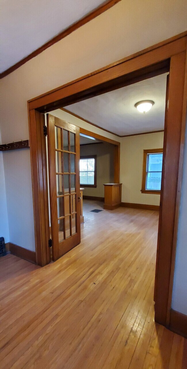Building Photo - 3119 R St