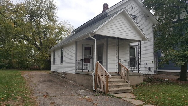 Foto del edificio - 506 N Sycamore St