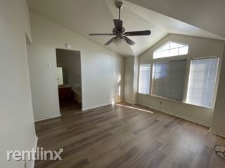 Foto del edificio - 4 br, 3 bath House - 2215 Americana Dr.