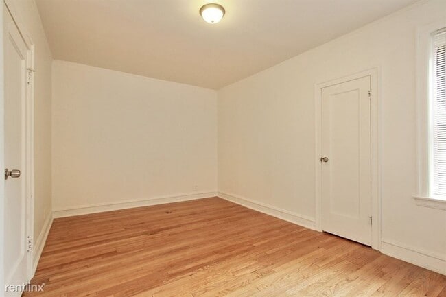 Foto del edificio - 1748 E 71st Pl