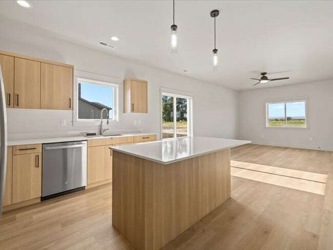 Cocina - Canyon Ridge Townhomes