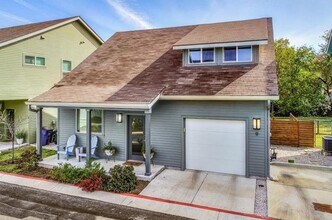 Building Photo - 5616 S 1st St