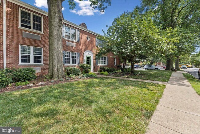 Foto del edificio - 3401 Commonwealth Ave