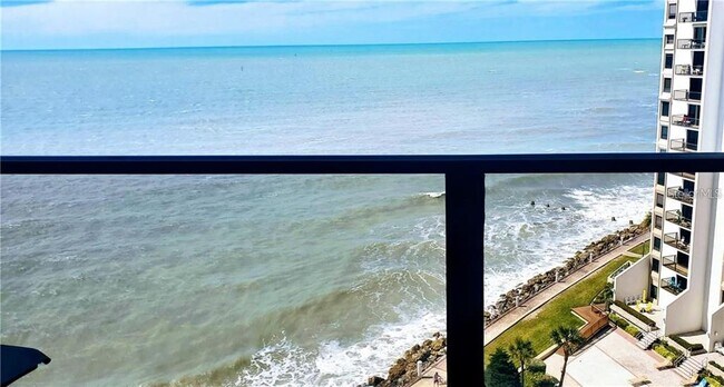 Foto del edificio - 450 S Gulfview Blvd