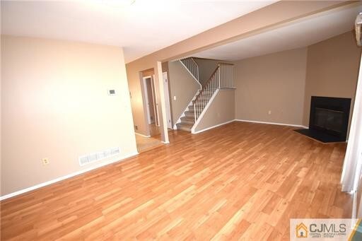 Foto del edificio - 162 Salem Rd