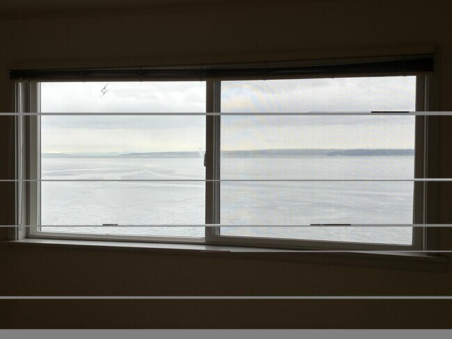 Foto del edificio - 7750 Yeomalt Pl NE