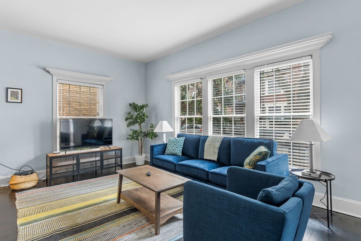 Foto principal - 887 Juniper St NE