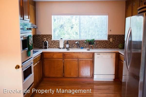 Building Photo - 5 br, 3 bath House - 1217 MELBA COURT
