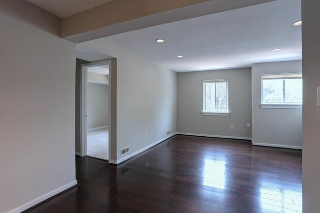 Photo - 8906 Battery Pl Townhome
