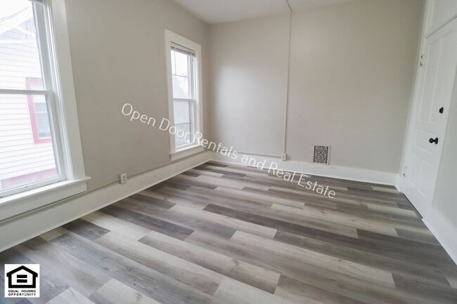 Foto del edificio - 1101 Lake Ave