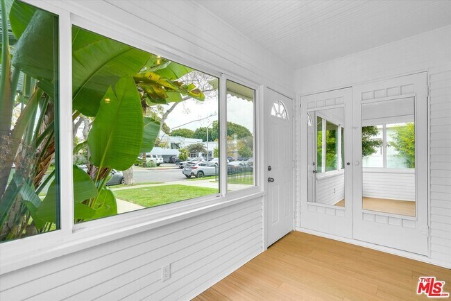 Foto del edificio - 1542 Harvard St