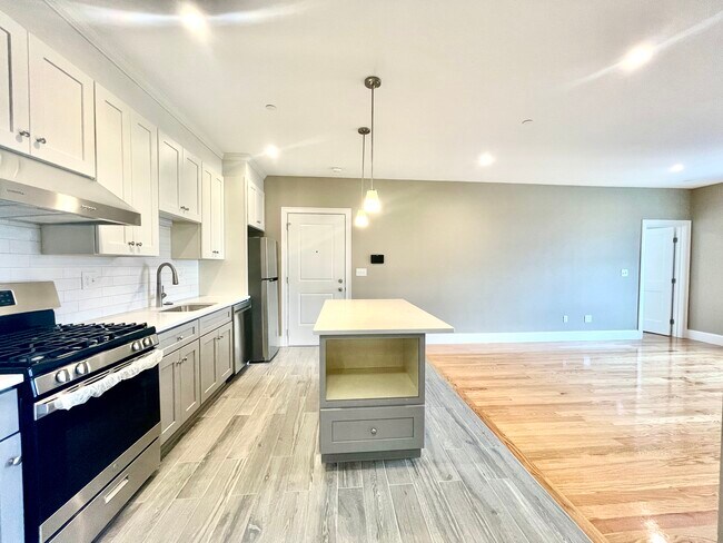 Foto del edificio - 495 Geneva Ave