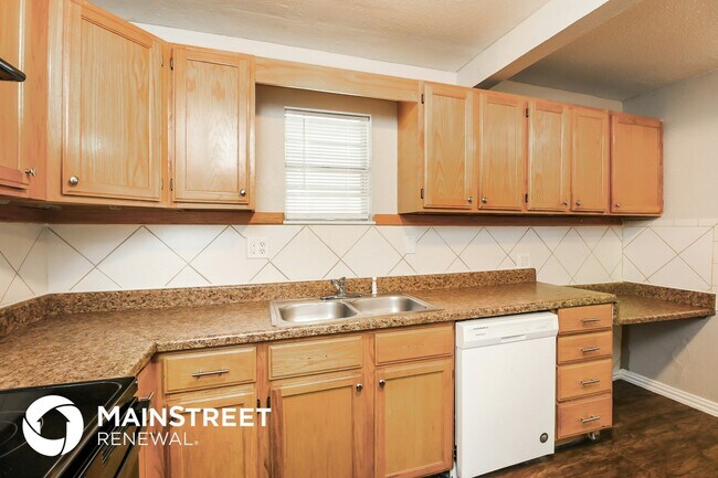 Foto del edificio - 1105 Locust Dr