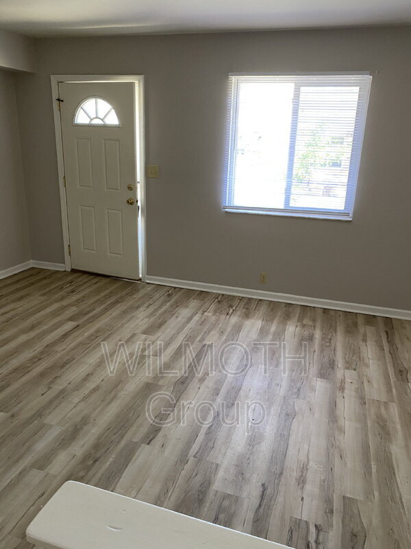Foto del edificio - 318 N Clark St