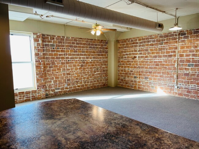 Foto del edificio - 311 N 8th St