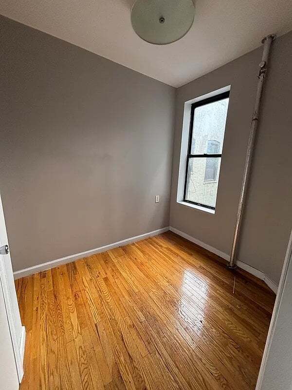 Building Photo - 112 E 103rd St