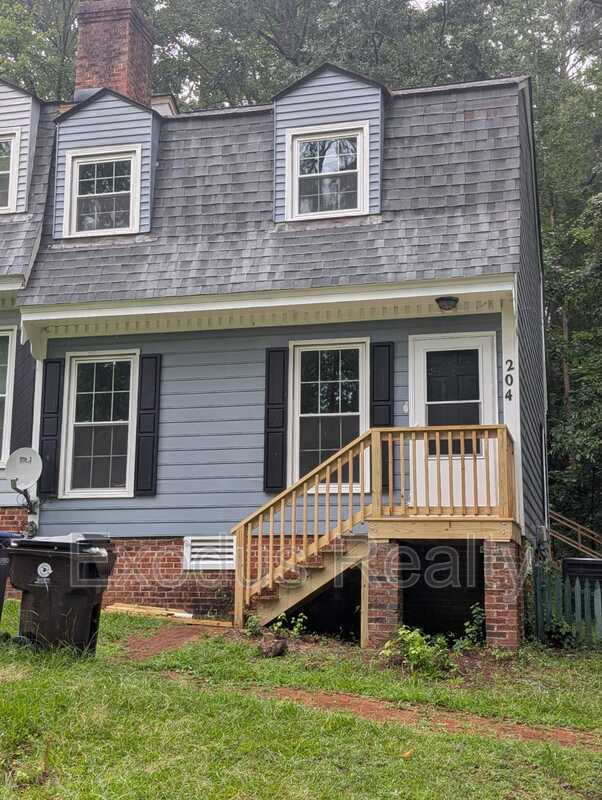 Building Photo - 204 Jamestown Dr