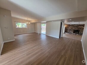 Building Photo - 2231 Radnor Ave