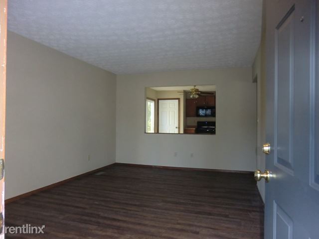 Foto del edificio - 114 Ashwood Ct