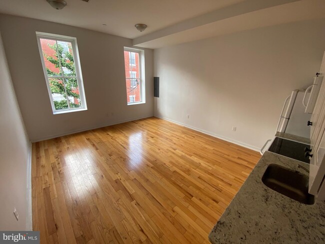 Building Photo - 709 N Franklin St