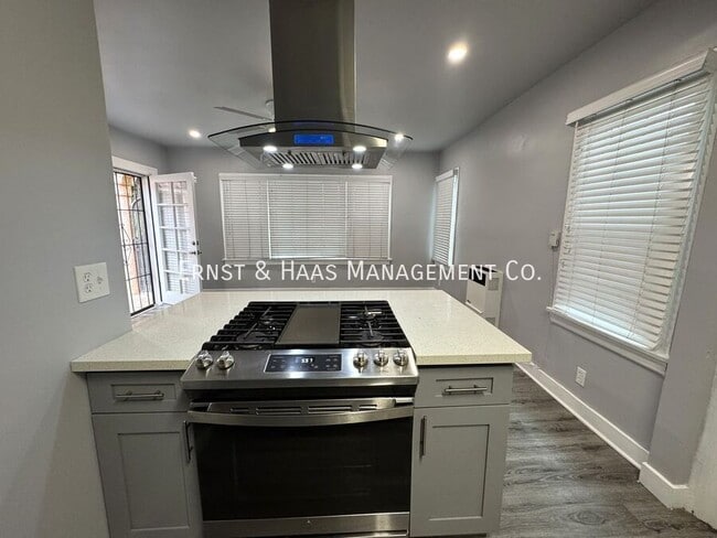 Foto del edificio - 1119 St Louis Ave