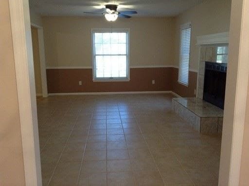 Building Photo - 4 br, 3.5 bath House - 109 W CHAPMAN ROAD