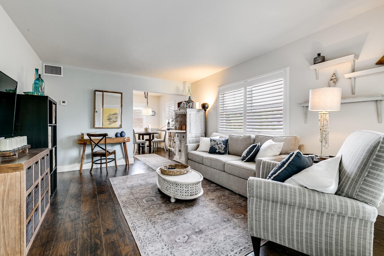 Foto principal - 2508 Bay Dr