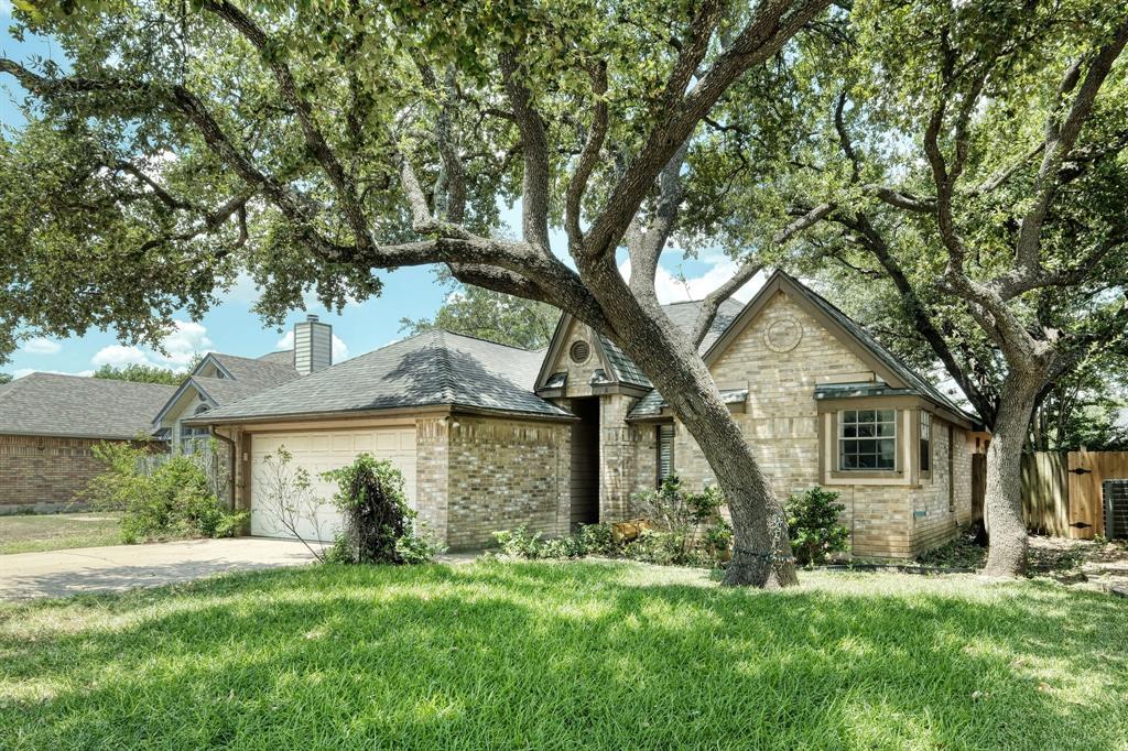 Foto principal - 2208 Raintree Path