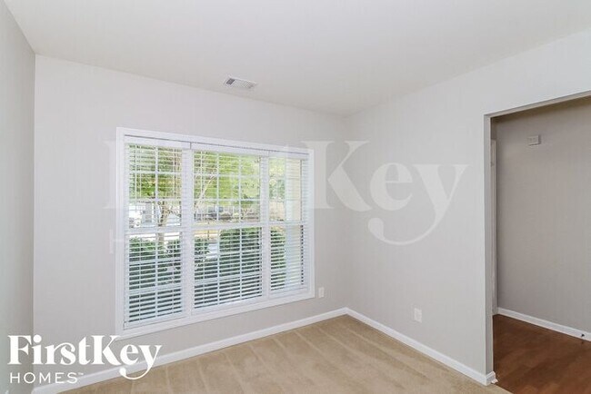 Foto del edificio - 1055 Westmoreland Ln NE