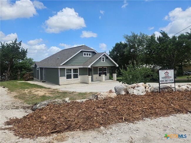 Building Photo - 905 Roadrunner Spur