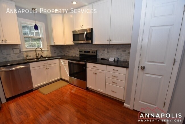 Foto del edificio - 364 Ellenham Ct