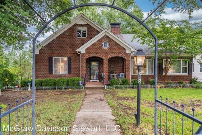 Foto del edificio - 4 br, 4 bath House - 205 Trivista Left St.
